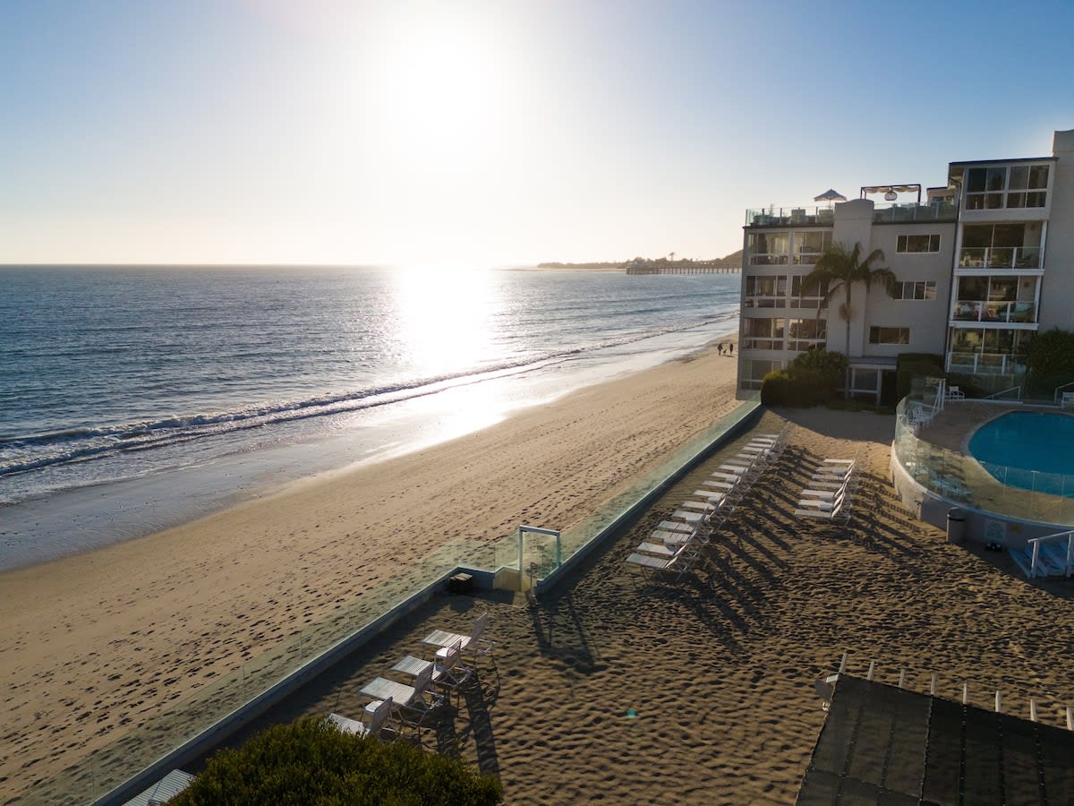 Step into serenity at our Carbon Beach vacation rental with style.