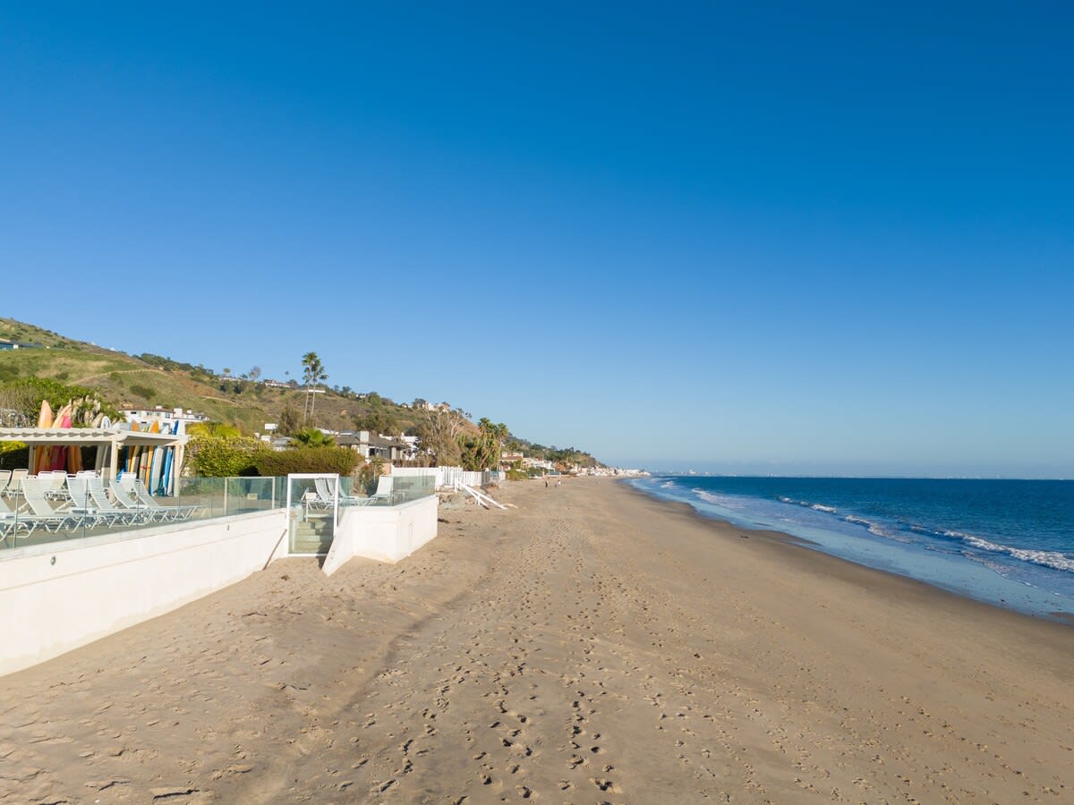 Seaside sophistication meets comfort in our Malibu penthouse.