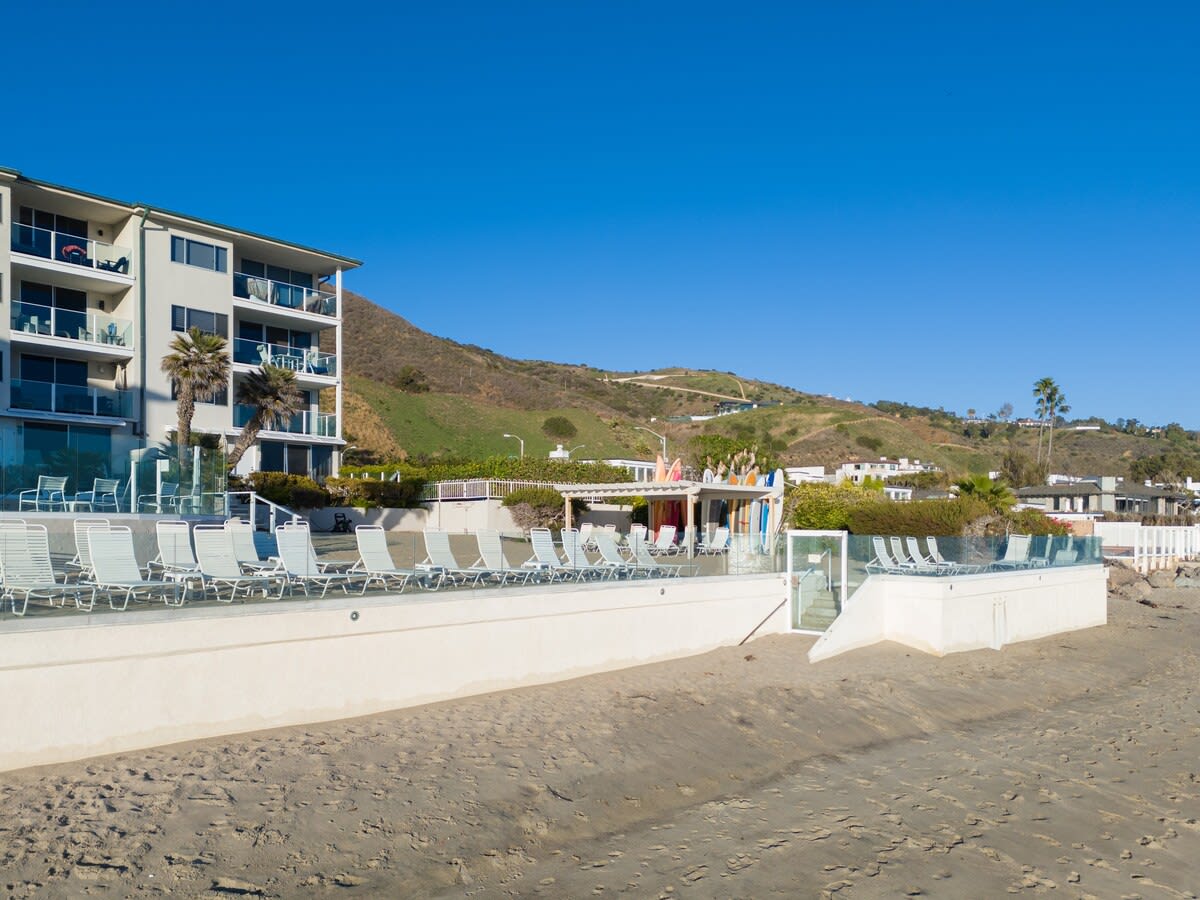 Unwind in style with a beachfront escape in our Carbon Beach haven.