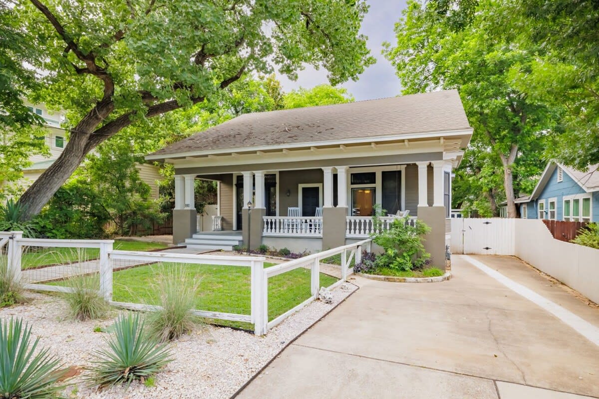 Free Parking, Walk to Zilker, 3br - Craftsman