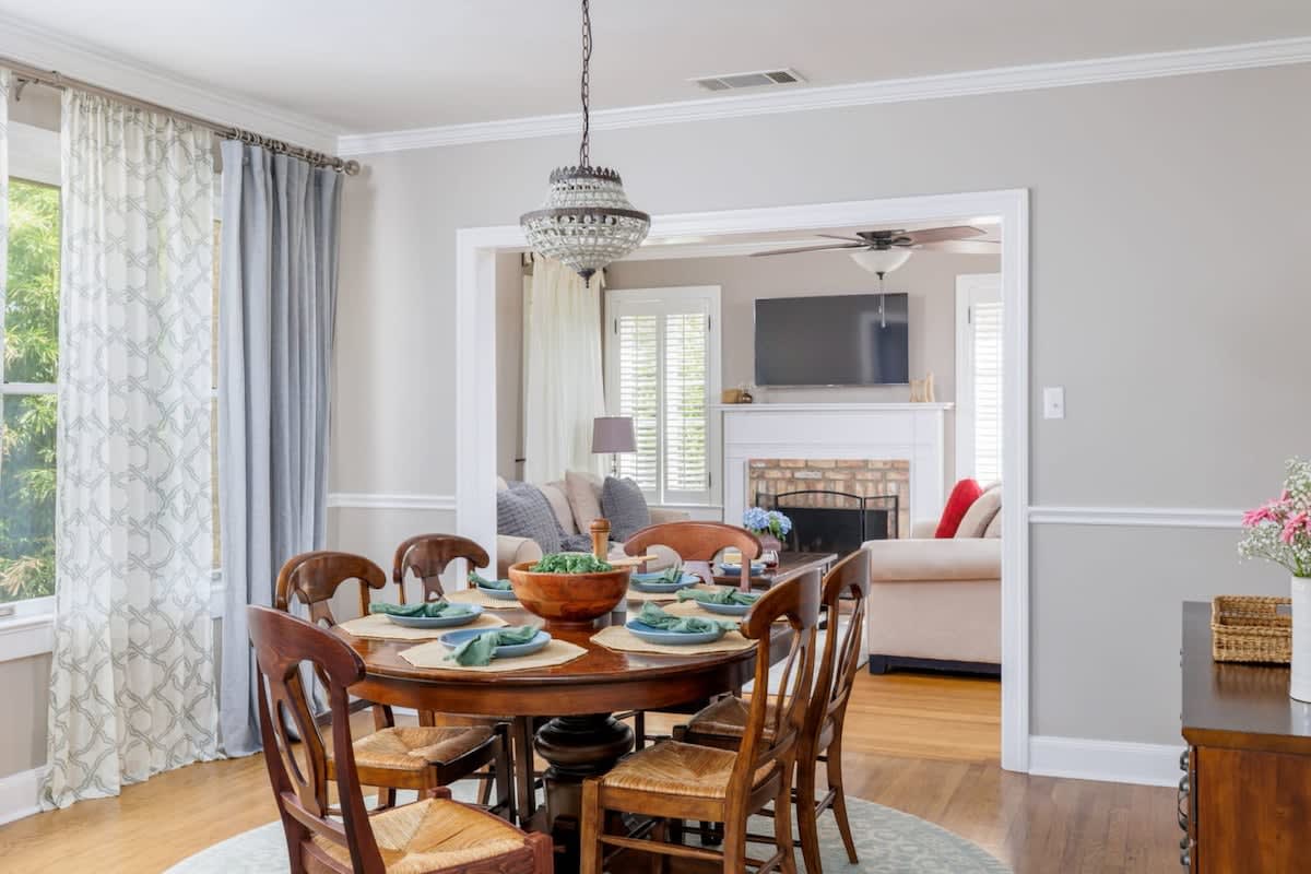 Beautiful 6 Person Dining Room