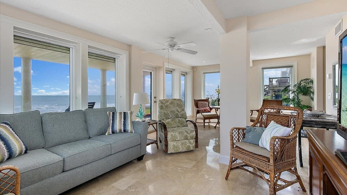 Blissful Beach | Wren Beach Rentals by Portoro