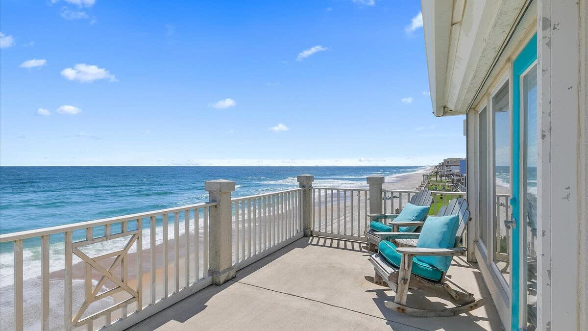 Blissful Beach | Wren Beach Rentals by Portoro