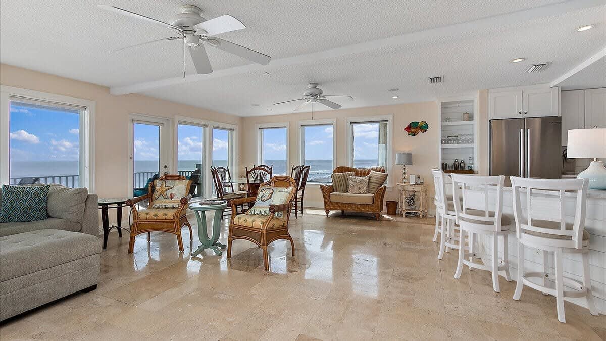 Blissful Beach | Wren Beach Rentals by Portoro