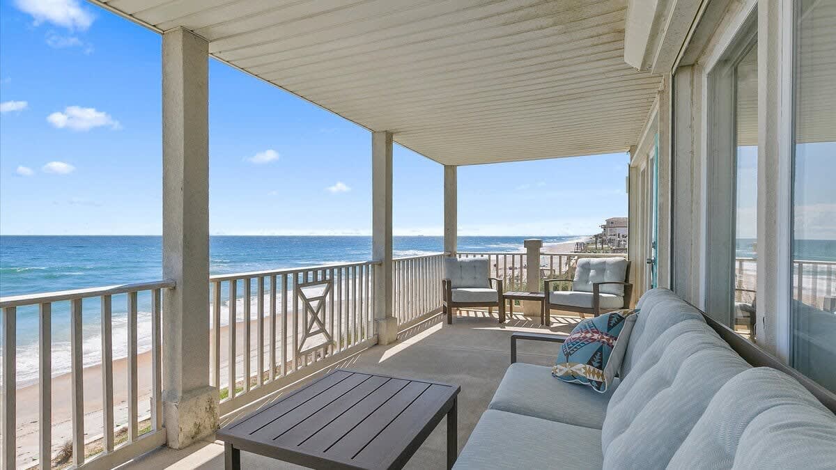 Blissful Beach | Wren Beach Rentals by Portoro