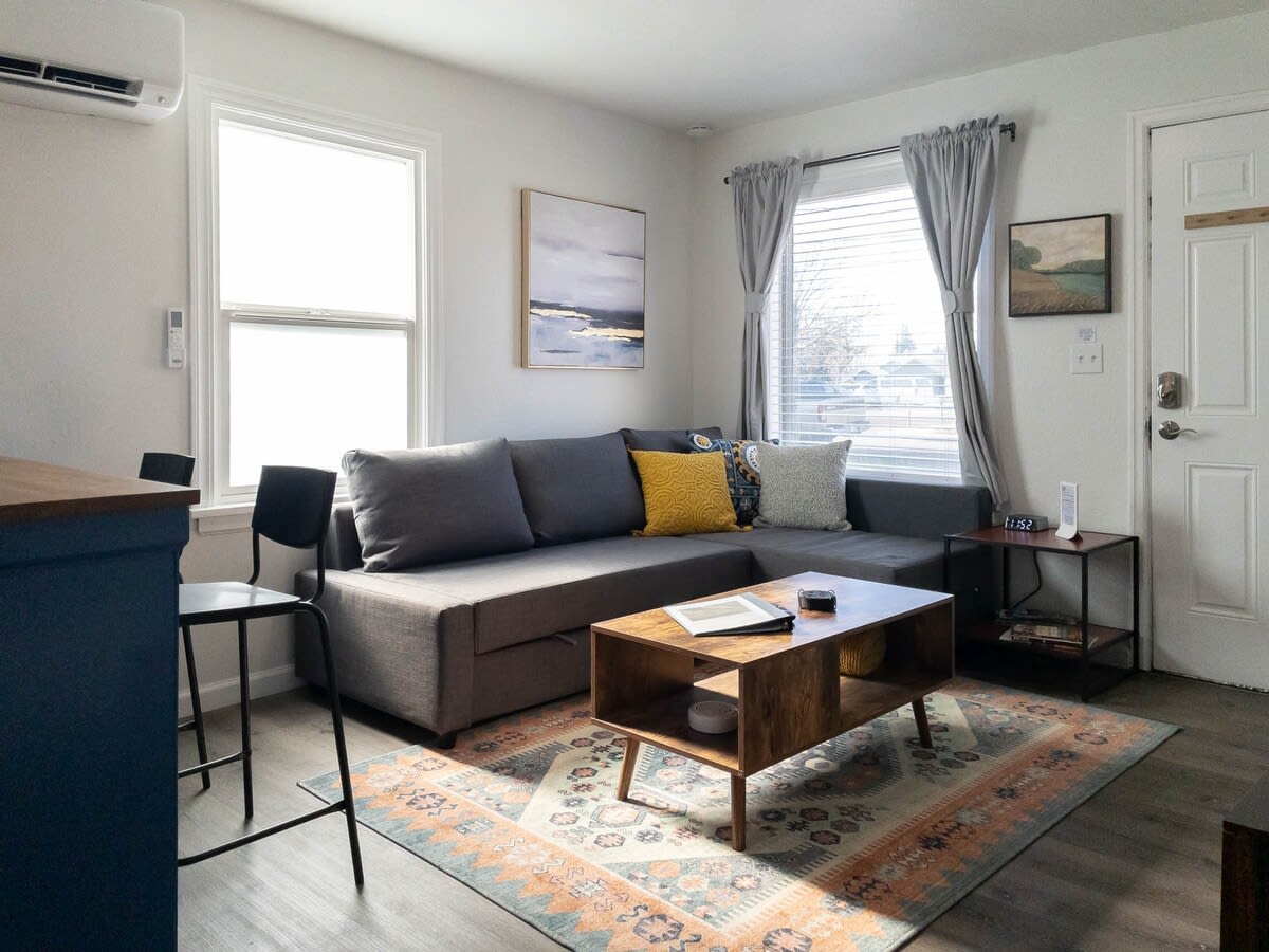 #StayinMyDistrict Walla Walla Cozy Wine Escape — College Place, WA — vacation rental