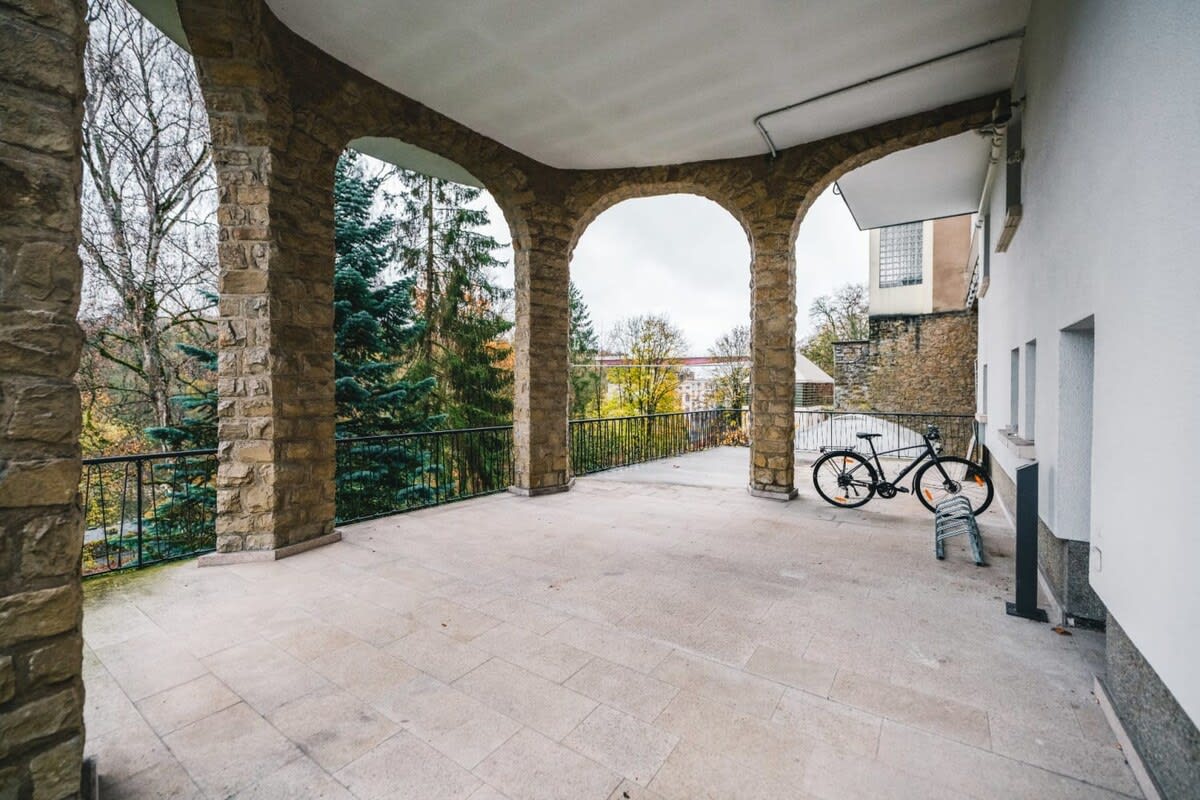 Spacious outdoor area with scenic views, ideal for enjoying fresh air.