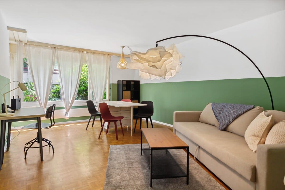 Heart of Zurich: Prime Location Apartment - Photo 1