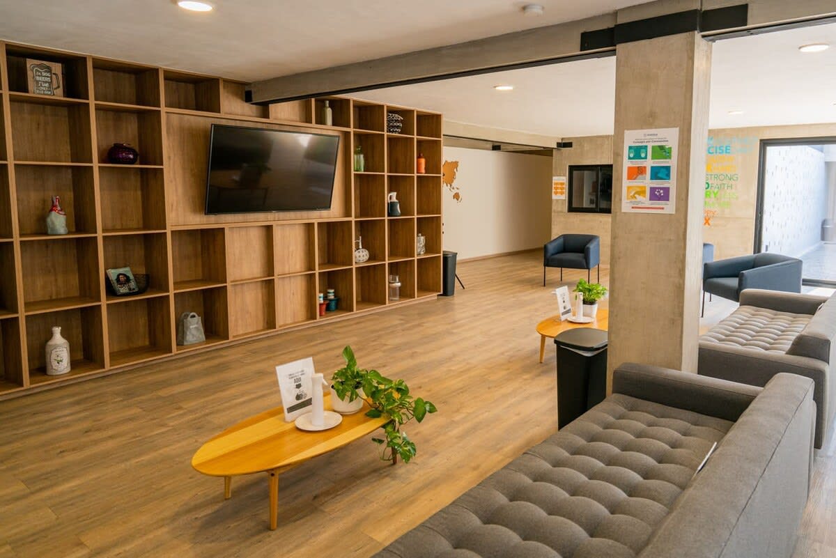 +MS +Loft Coworking +Vigilancia 24hrs +Internet y Amenities - Photo 1