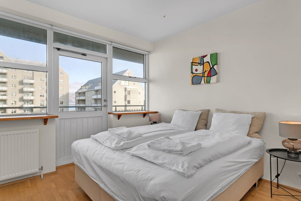 Baldursbra 2 bedroom apartment with free parking - Foto 1