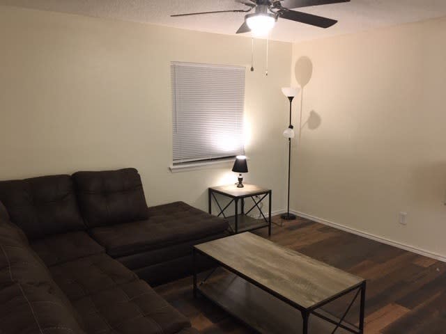 Two-bed one-bath downstairs close to Fort Sill! — Lawton, OK — vacation rental