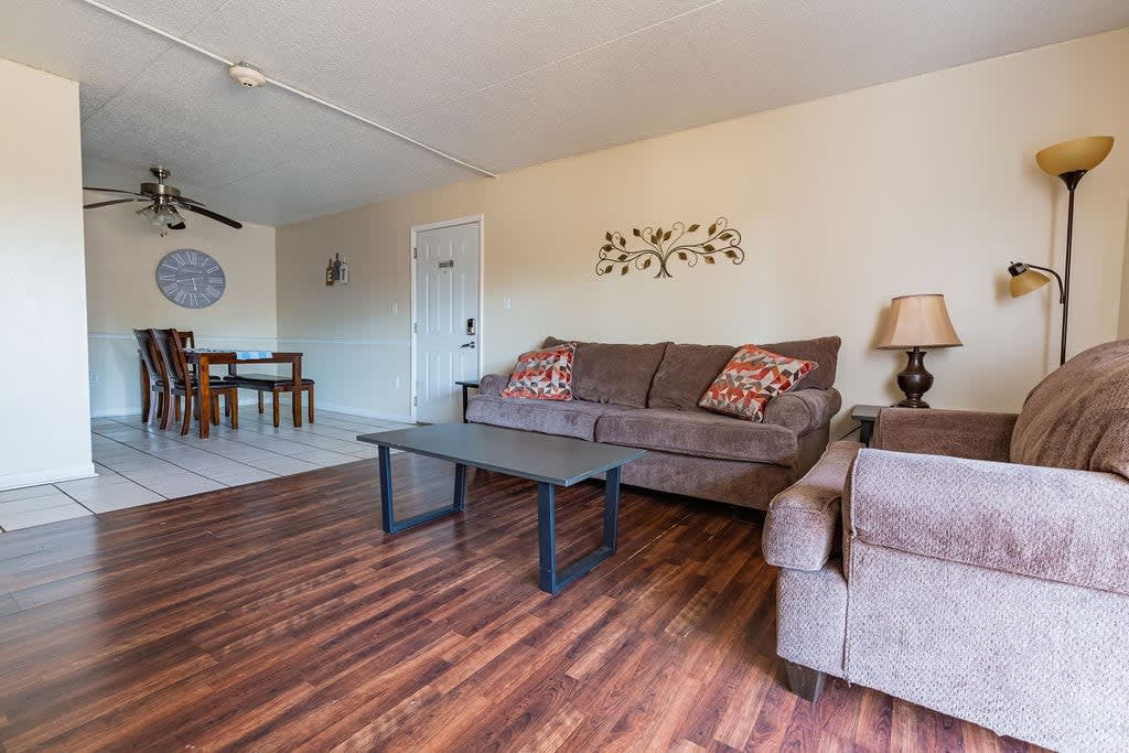 2-bed, 2-bath apartment living experience — Chattanooga, TN — vacation rental
