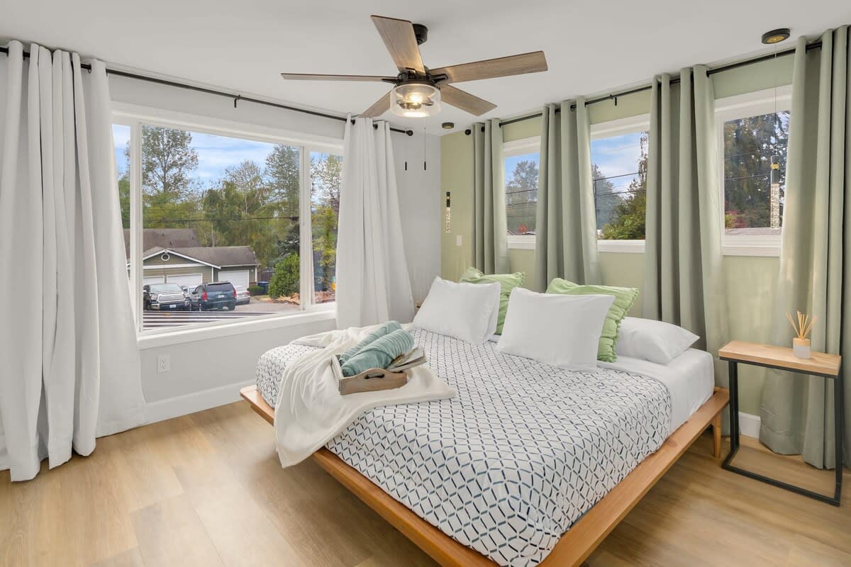 Brand New Designer High-End 4BR Retreat