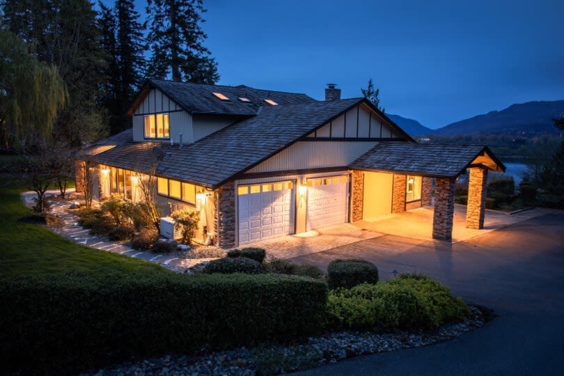 Elegant 4400sf Villa w/ Lk. & Mt. view | Sammamish - Picture 41