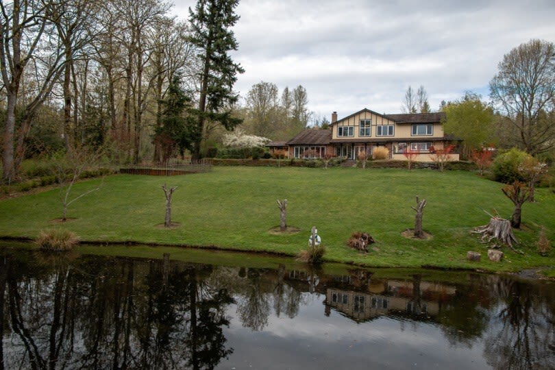 Elegant 4400sf Villa w/ Lk. & Mt. view | Sammamish - Picture 46