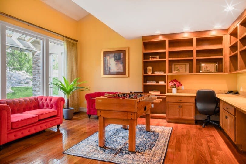 Elegant 4400sf Villa w/ Lk. & Mt. view | Sammamish - Picture 19