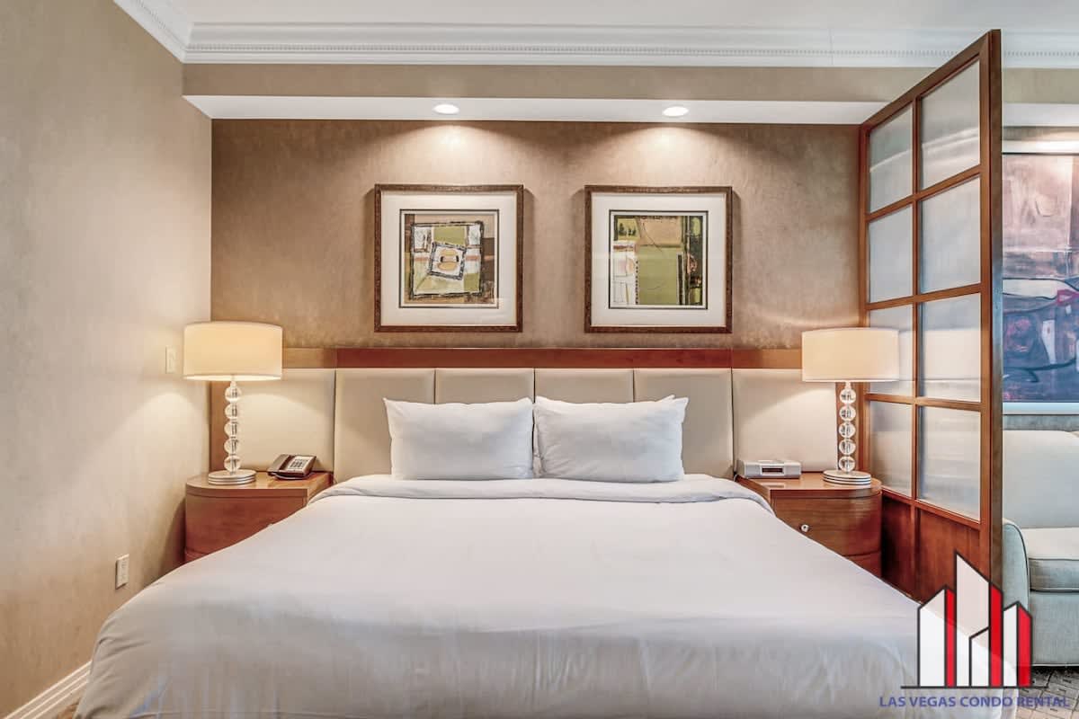 MGM Signature-21-609 Strip View Jacuzzi Studio — Las Vegas, NV — vacation rental
