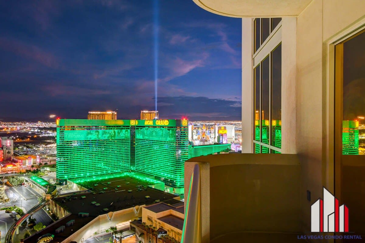 MGM Signature-29-602 1Br 2Ba Balcony Jacuzzi Suite — Las Vegas, NV — vacation rental