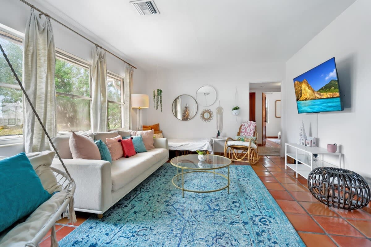 Walk to Downtown St. Augustine, Boho Chic Bungalow — St. Augustine, FL — vacation rental