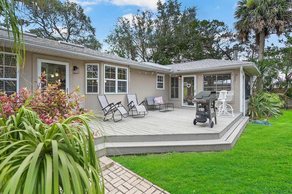 Welcome Gift, By the Beach, Fire Pit, Bikes, Games — St. Augustine, FL — vacation rental