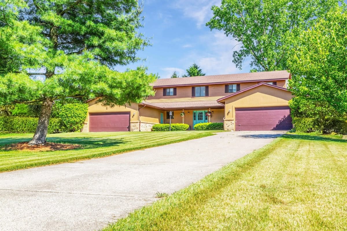 Spacious multi-unit retreat in Rockford — Rockford, MI — vacation rental