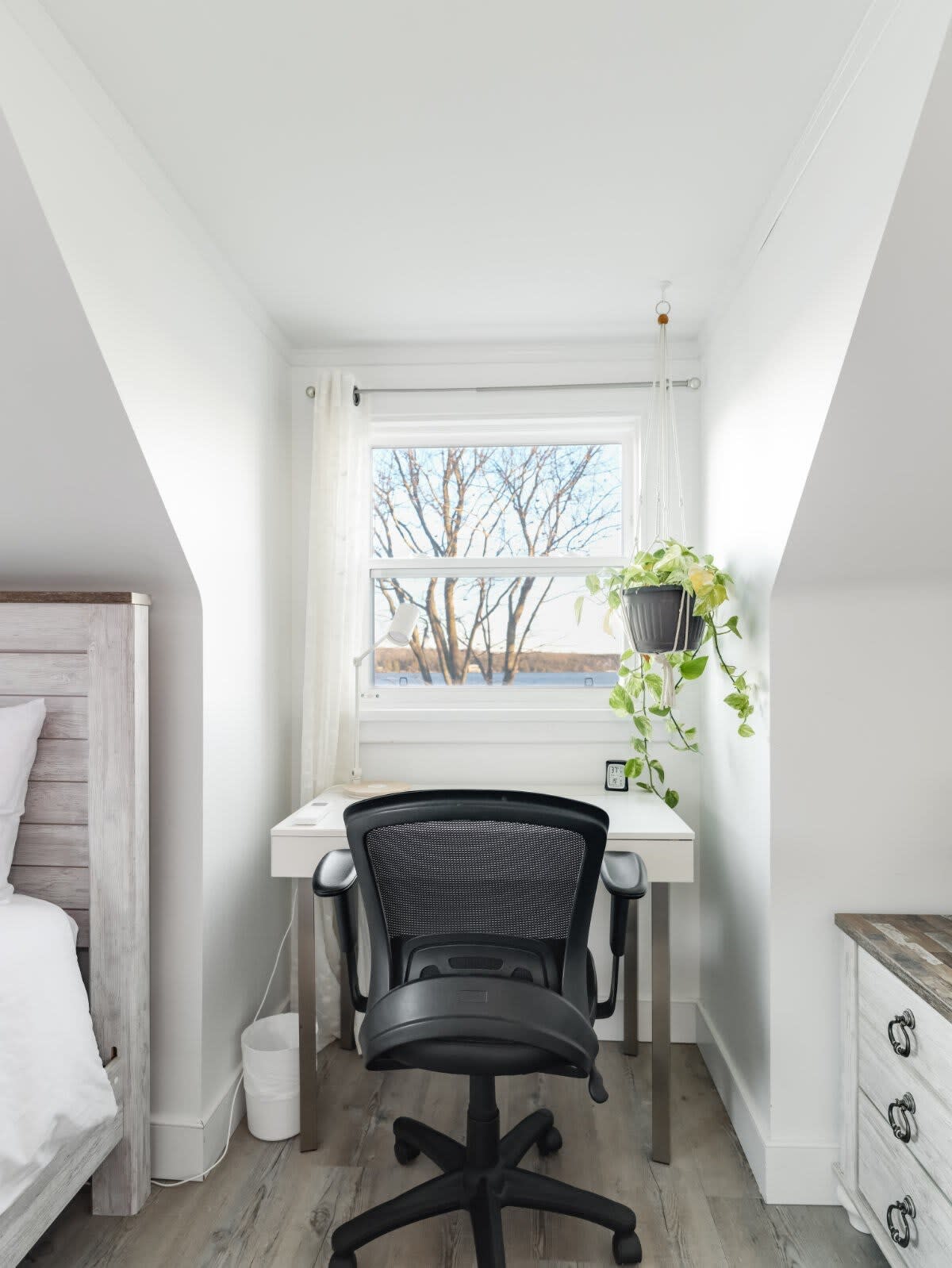 Cozy Family Waterfront Retreat - Picture 46