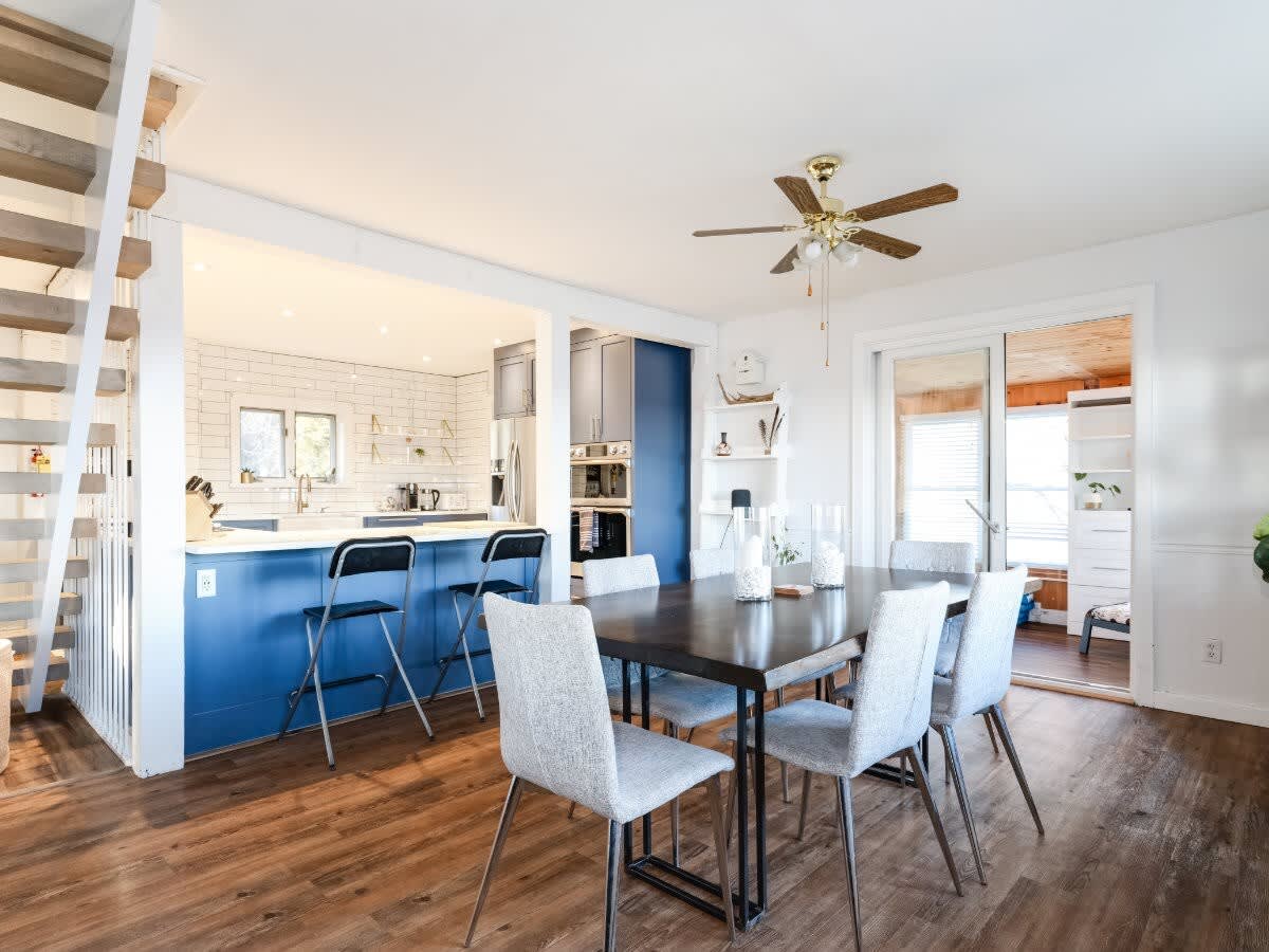 Cozy Family Waterfront Retreat - Picture 24