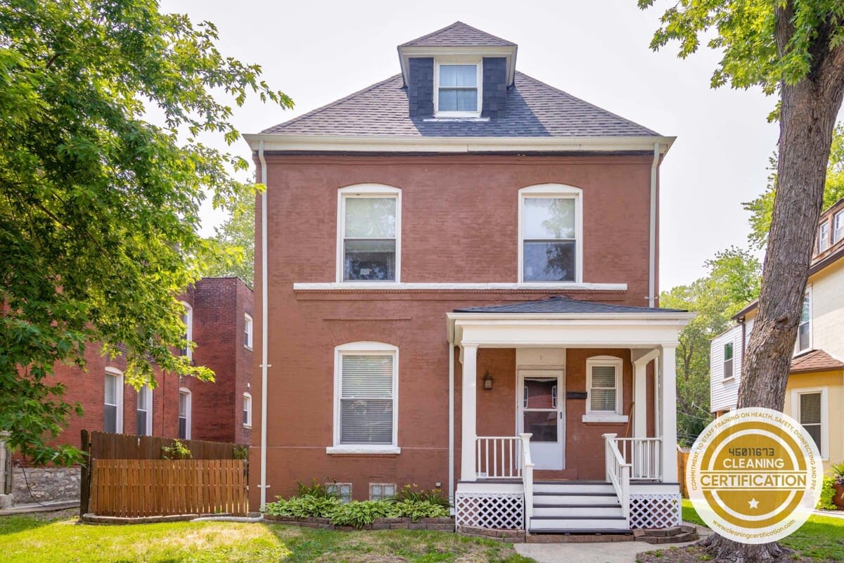 Spacious Tower Grove 3BR Home  ABODEbucks — St. Louis, MO — vacation rental