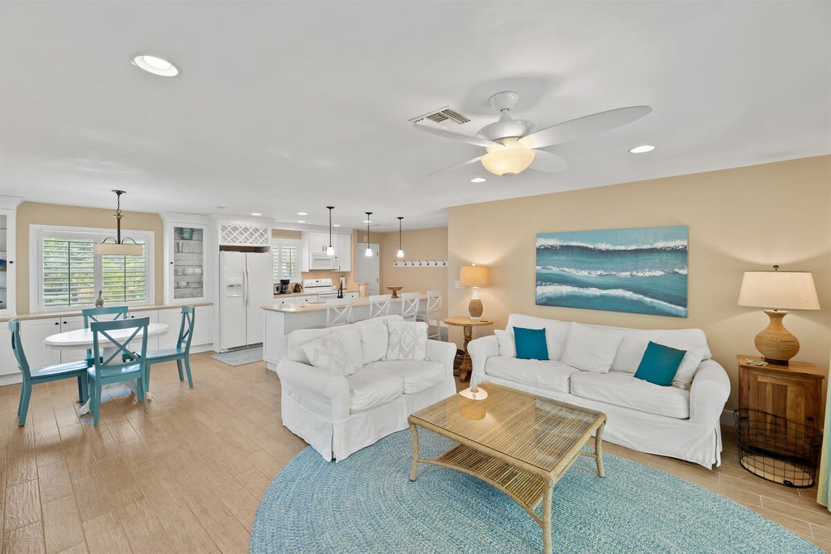 Luxurious Beach Home with Pool on East End Sanibel - Foto 1