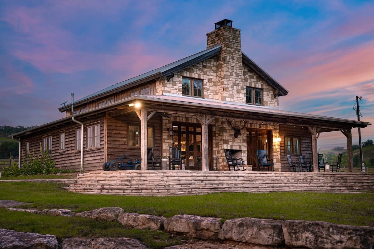 River Hill Ranch, Pet friendly, Fireplace — Blanco, TX — vacation rental
