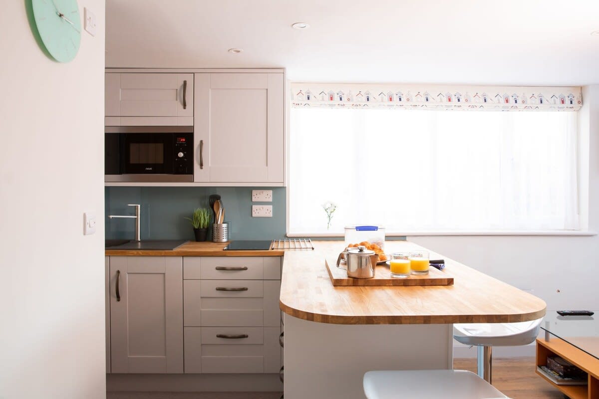 If you don't fancy heading to one of the fantastic local pubs in the area, you can always cook up a storm at the annexe.