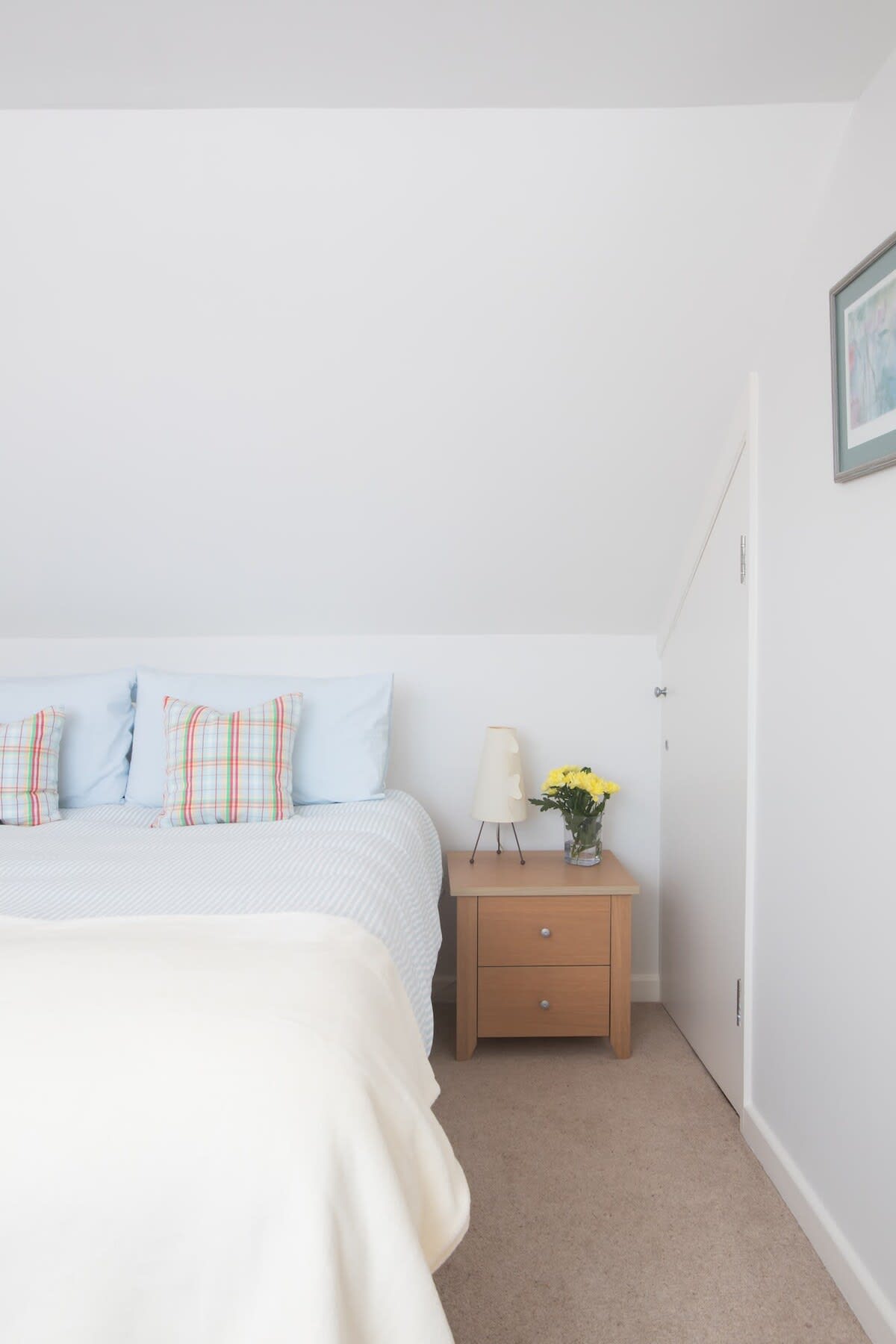 Another angle on the upstairs double bedroom.