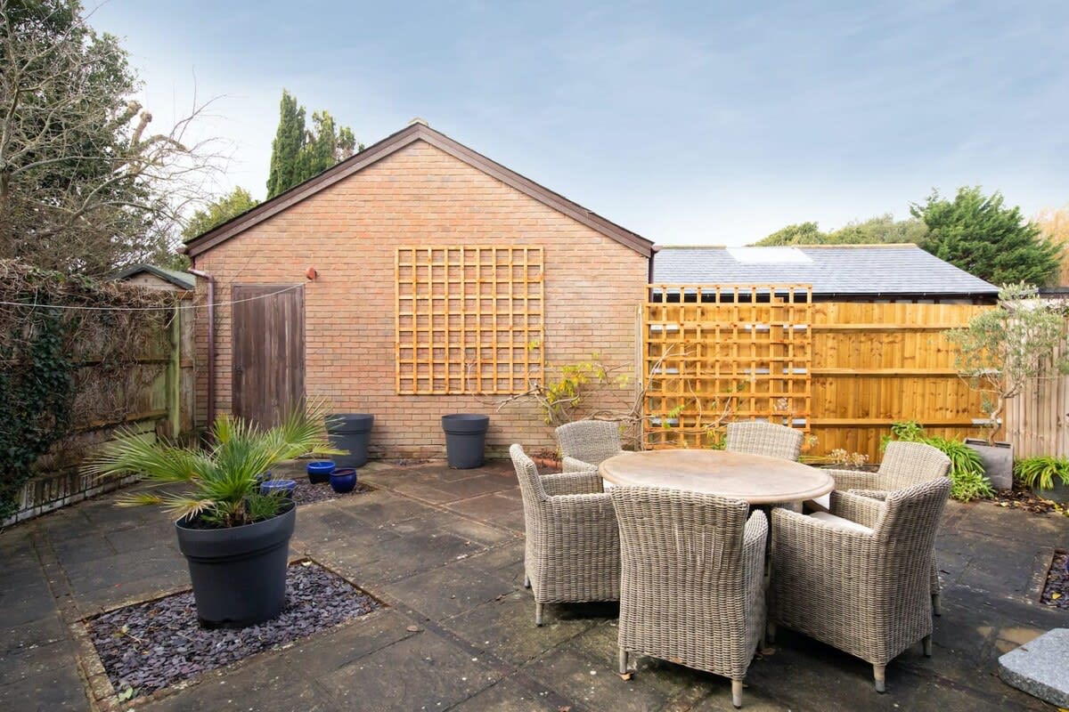 The courtyard seating gives guests somewhere to relax outside