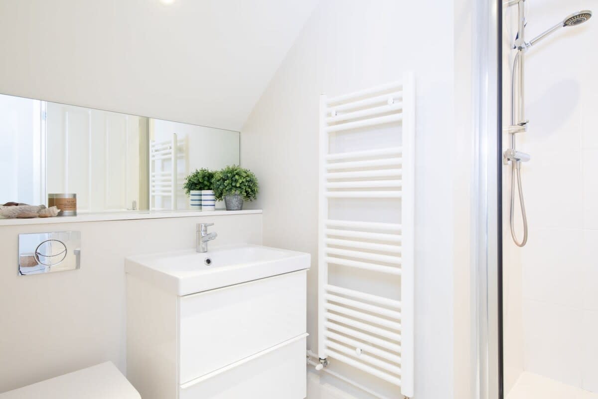 Another angle on the ensuite