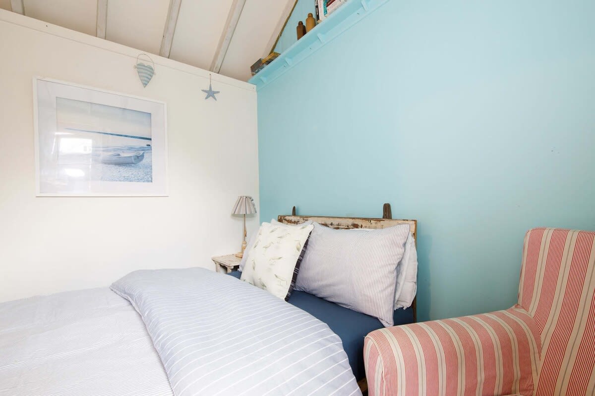 The double room is perfect for a couple or single occupancy.