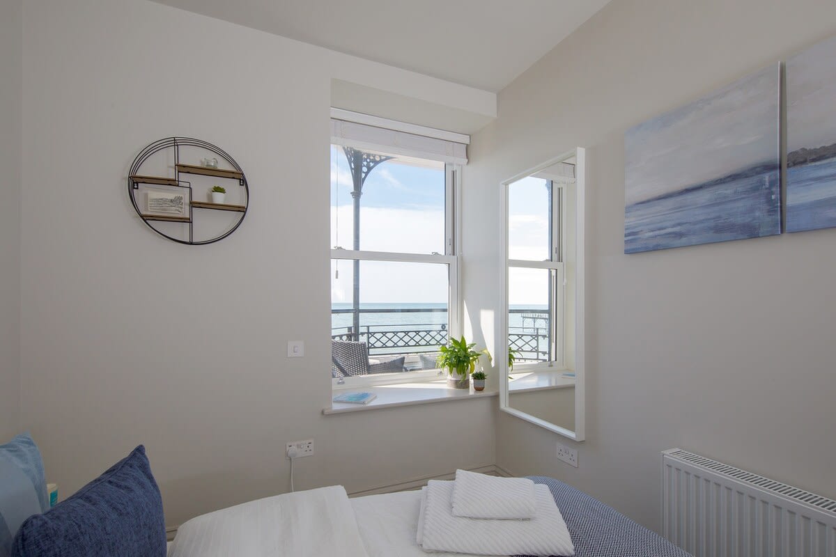 Panoramic sea views in beachfront apt w/balcony