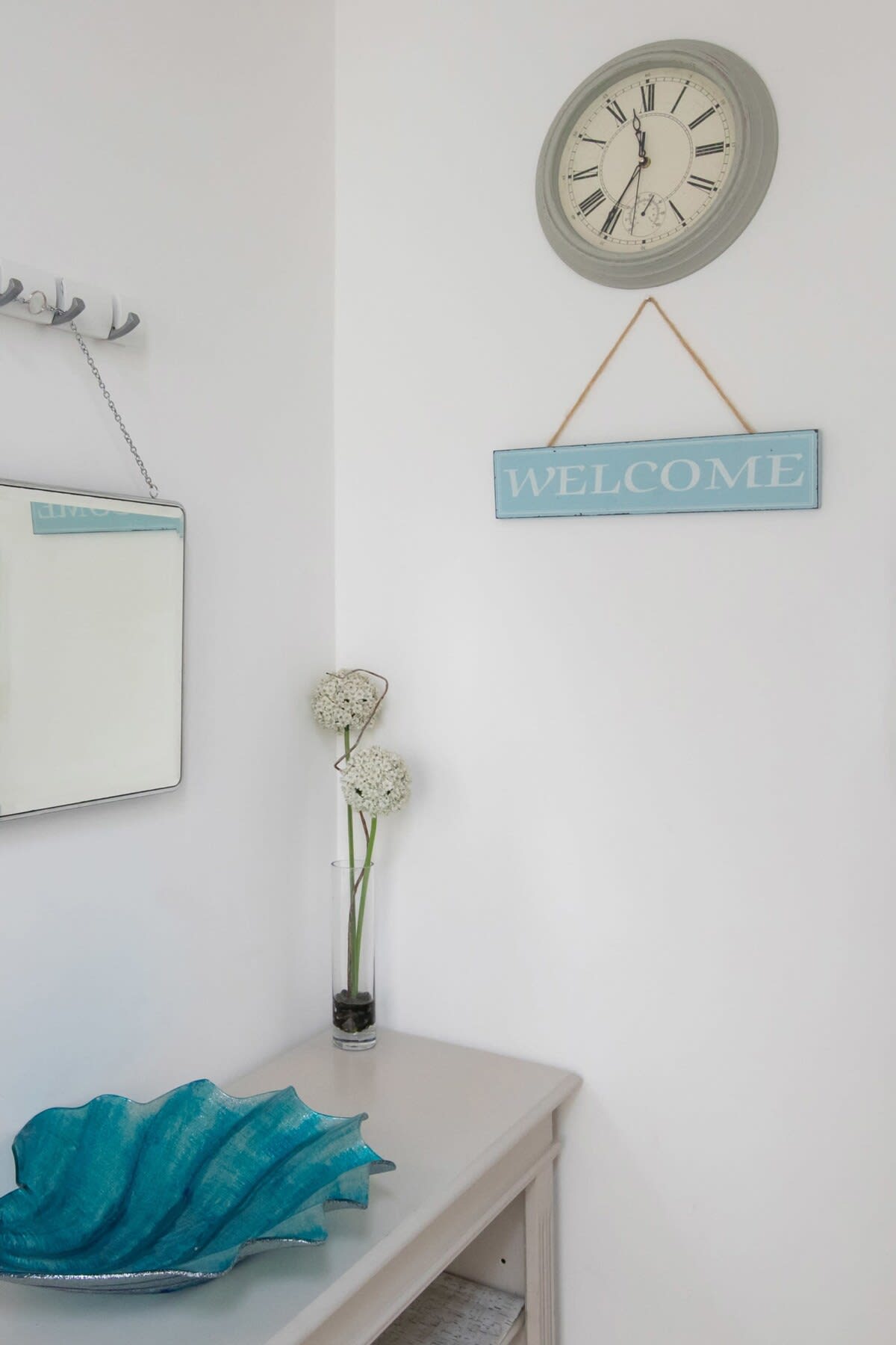 Welcome to our newly refurbished apartment on the sea front in Bognor Regis