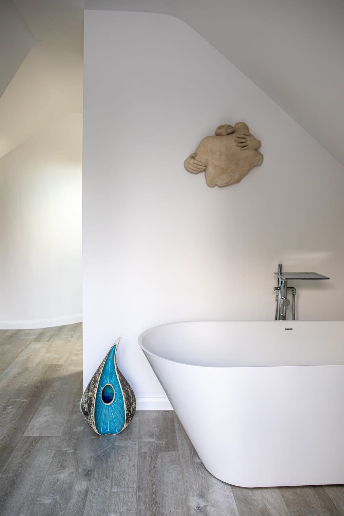 How do you like the roll-top bath?