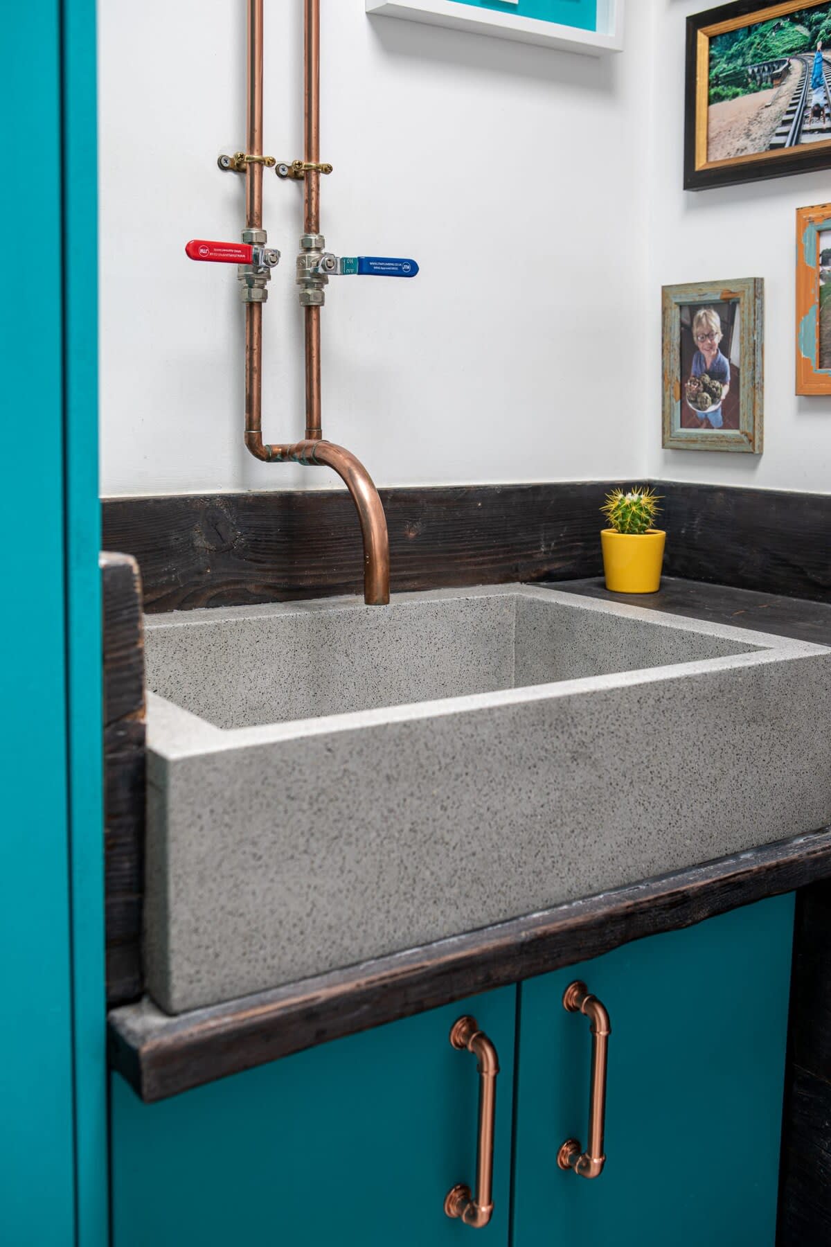 Every room is decorated in a stylish and colourful manner