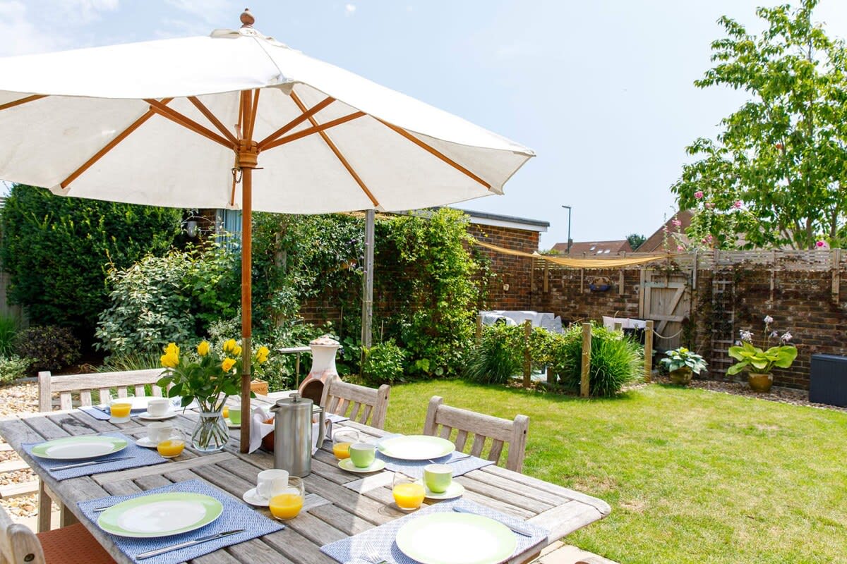 Dine on the outside patio bathed in sun