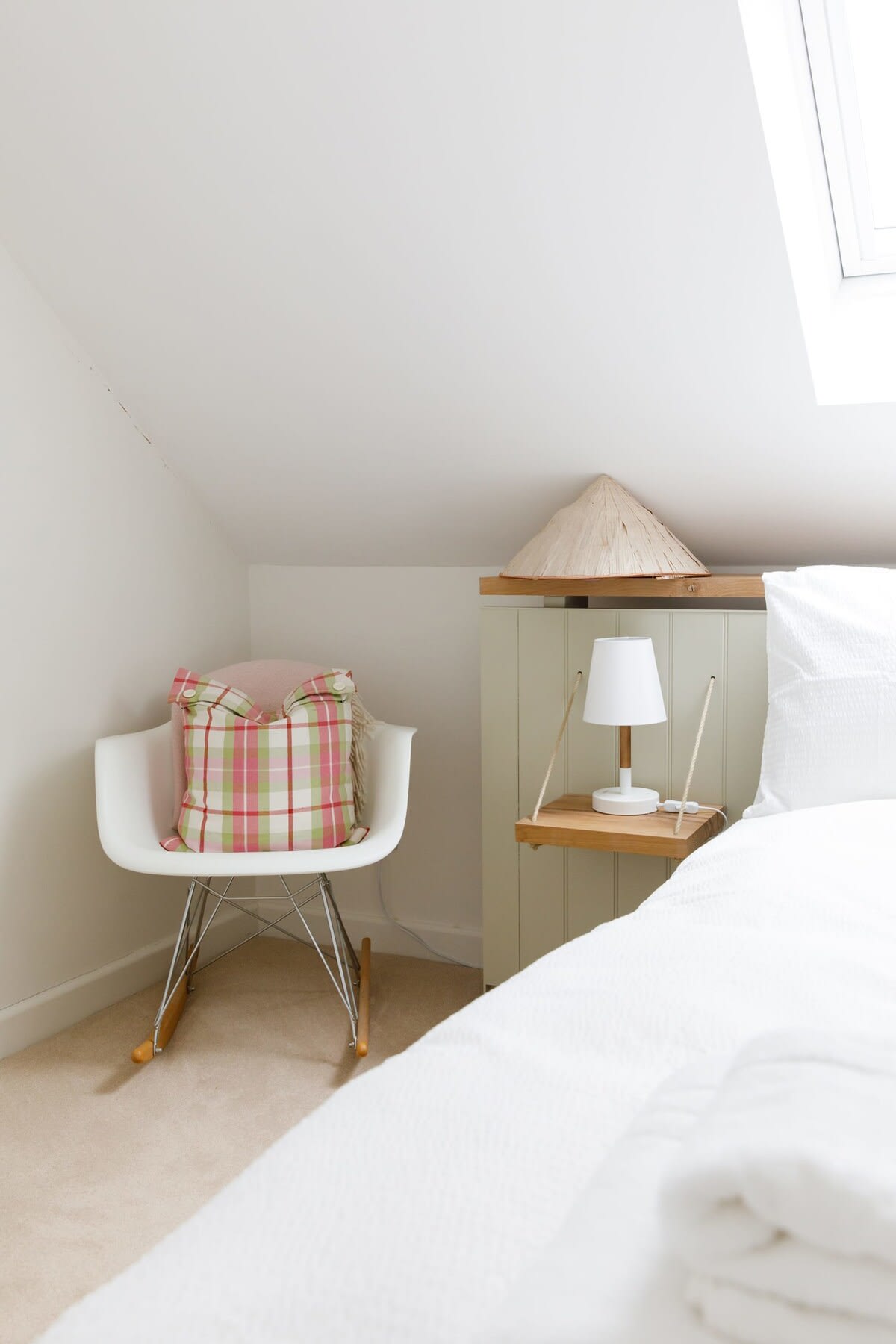 Calm and neutral tones in the king room.