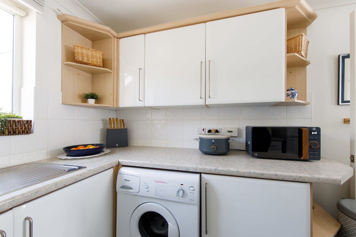 You'll find a microwave, slow cooker and plenty of knives to cook up lovely meals for your family.