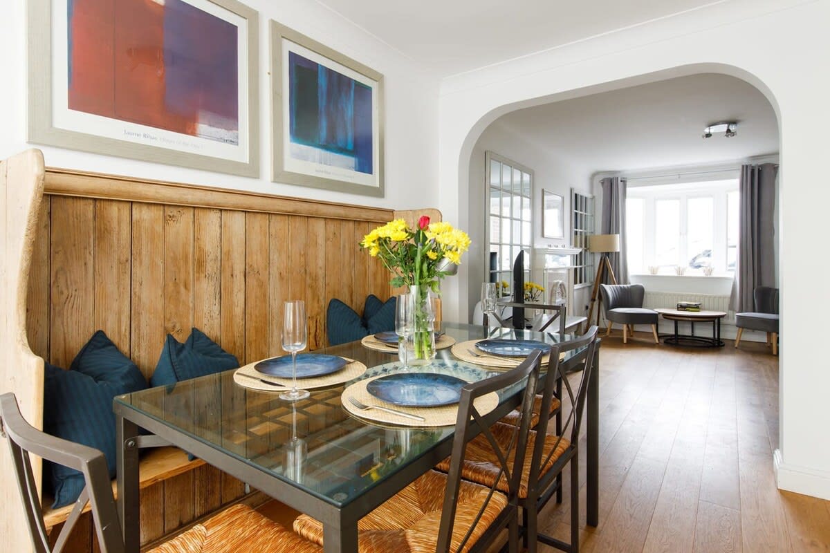 Wonderful Seafront Home – Panoramic Ocean Views