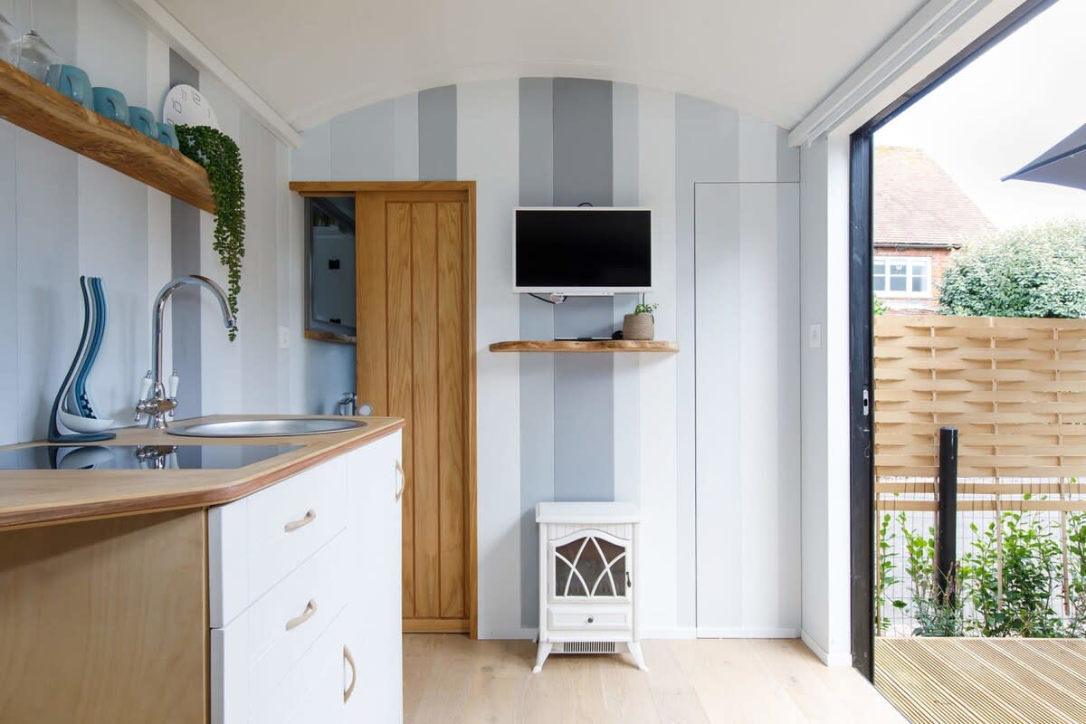 Complete with wood burner and Smart TV for cosy evenings!