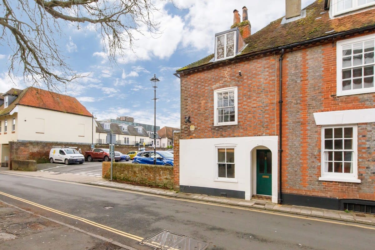 The house is next door to a car park should you need one.