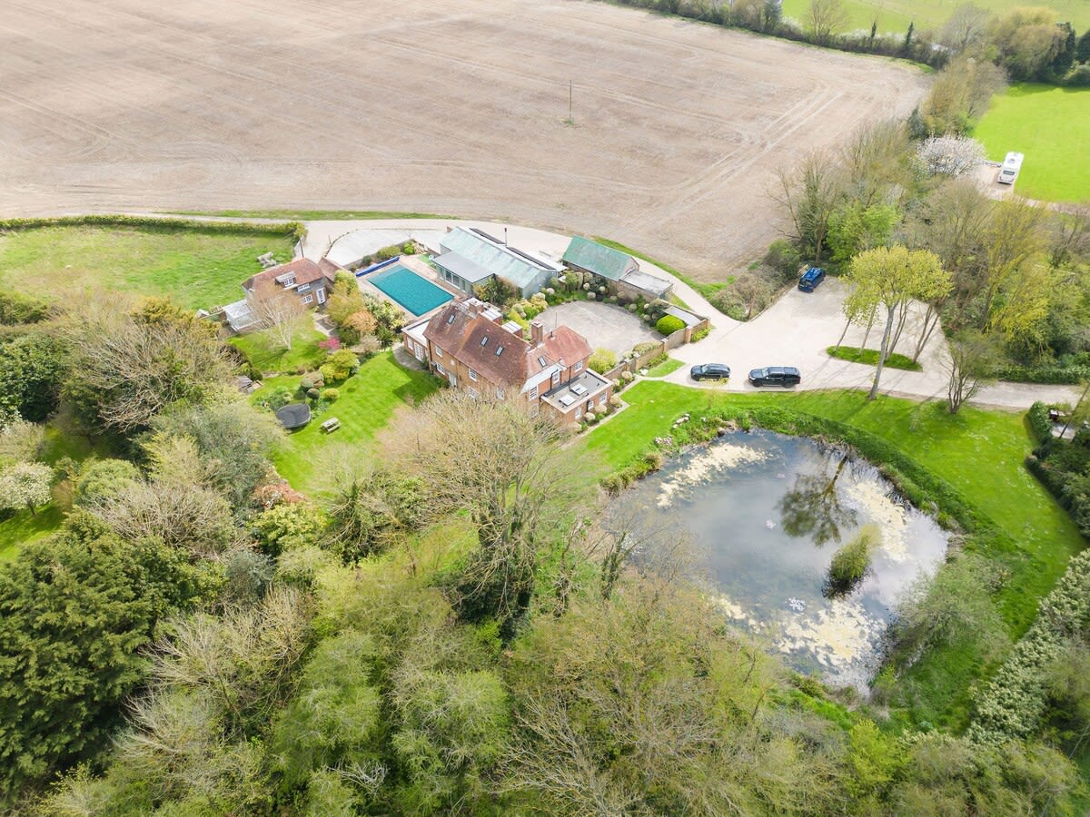 Hatchers is surrounded by farmland and beautiful countryside.