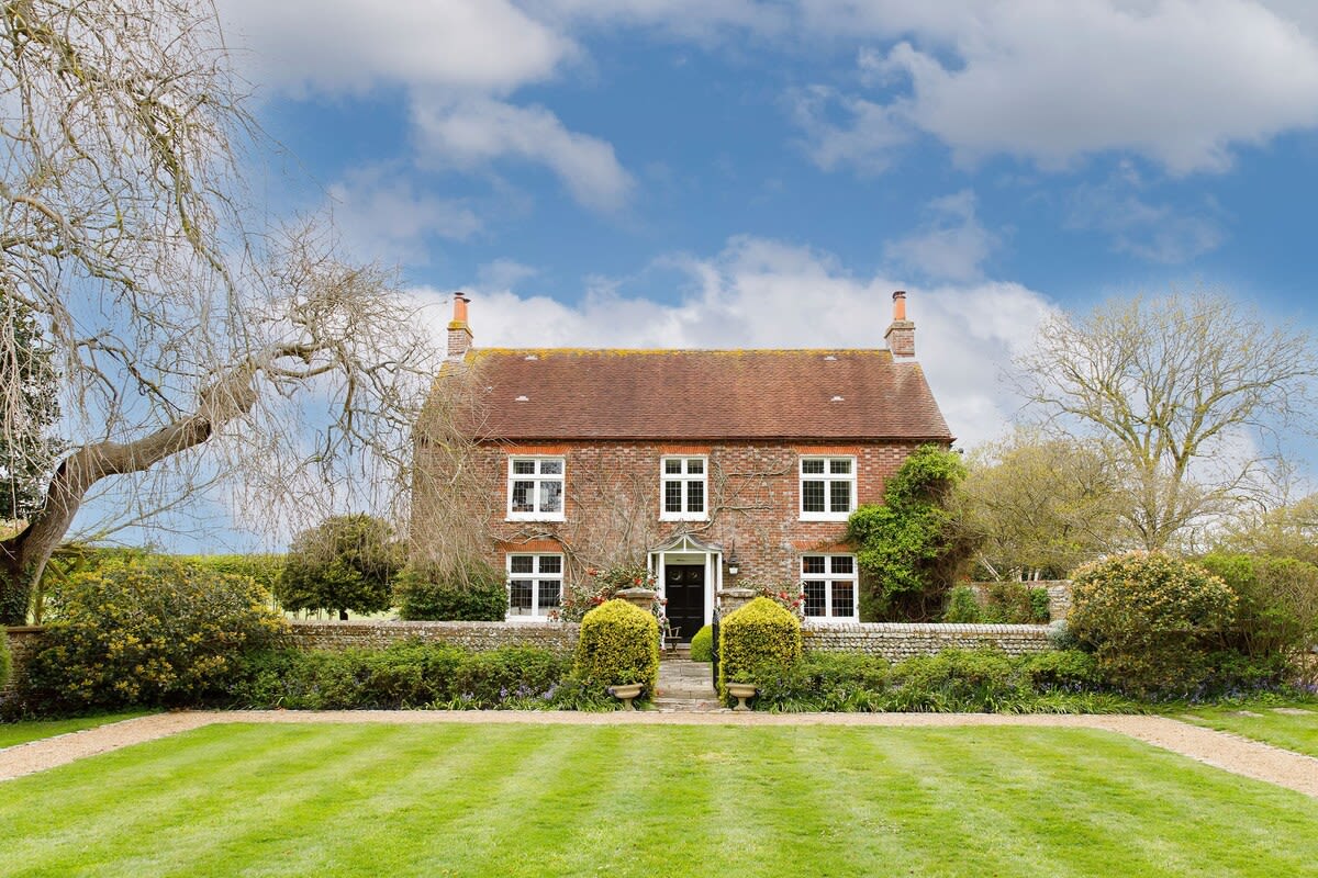 The estate impresses as soon as you arrive!