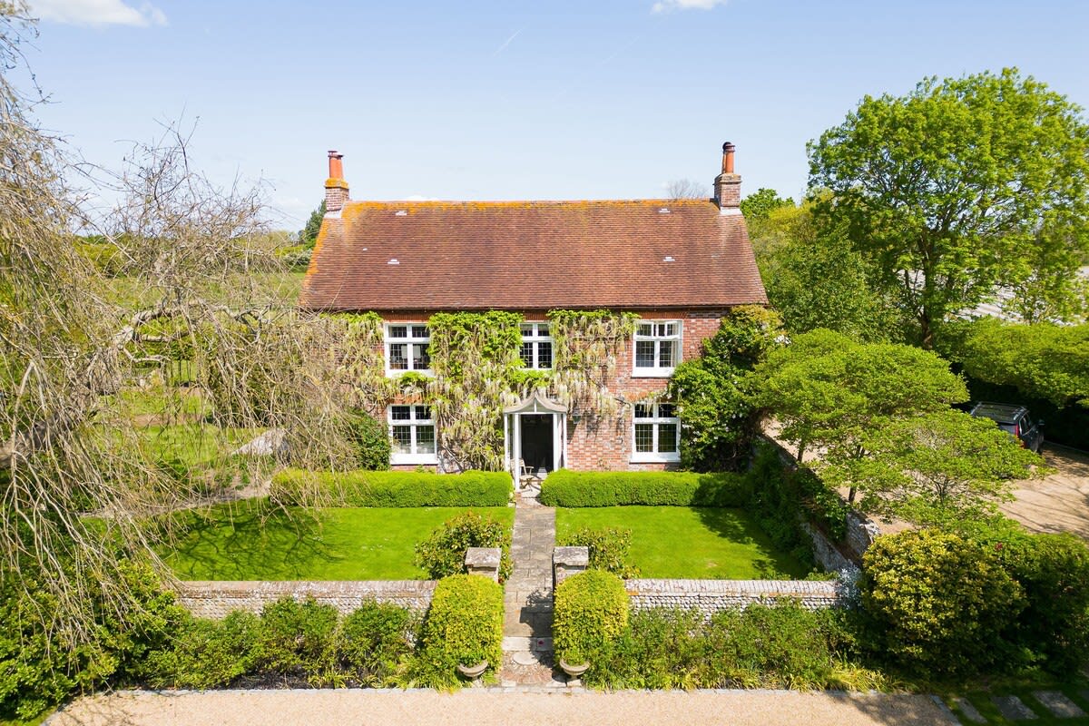 Impressive Country Estate, sleeps 17