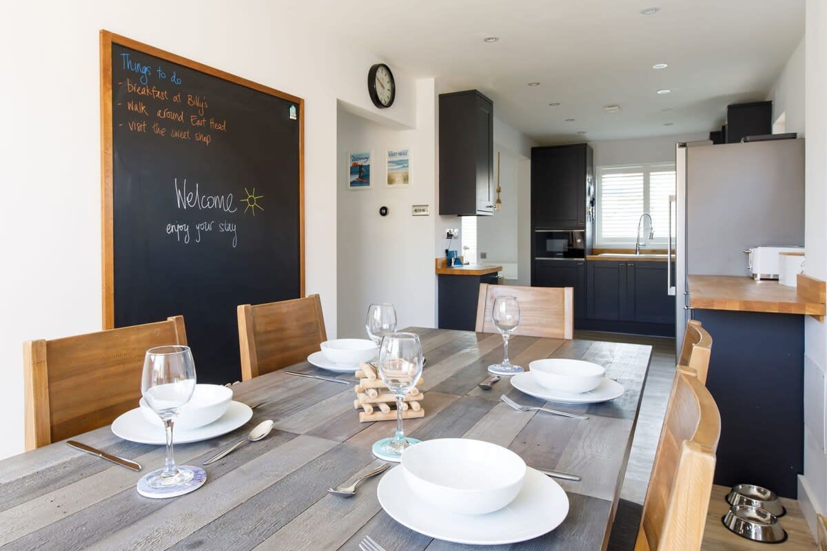 A good size table seats 6..