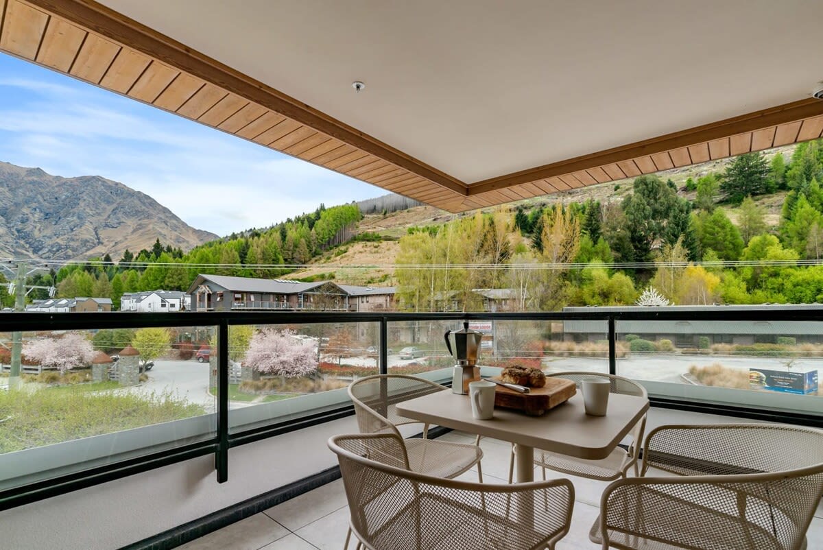 Coronet Bliss at La Residence du Parc